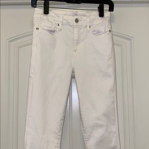 Good American “Good Legs” Skinny Jean